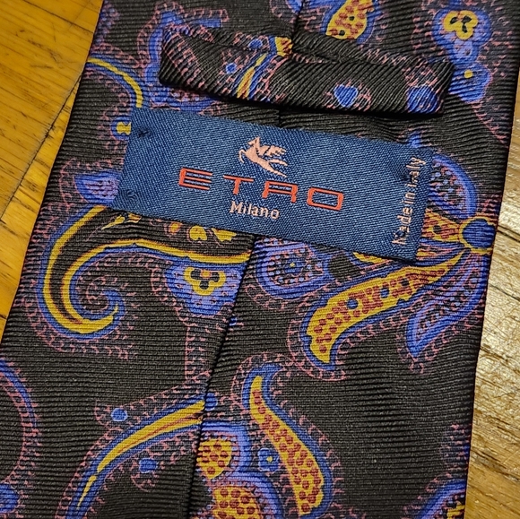 Etro Dark Blue and Gold Paisley Silk Tie - Picture 3 of 4